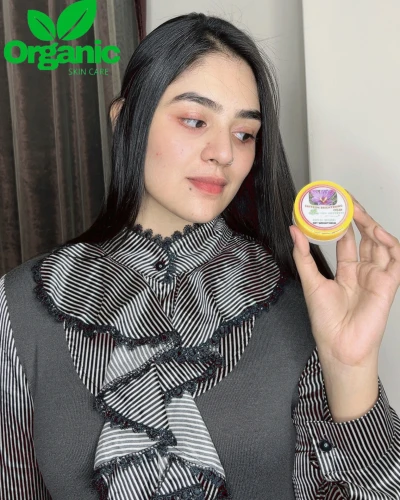 Saffron Brightening Cream secondary